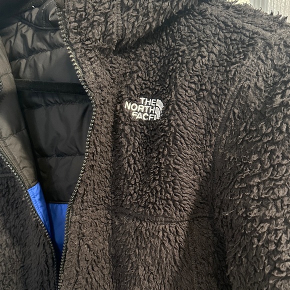 Boy’s North Face Reversible Jacket - Picture 11 of 14